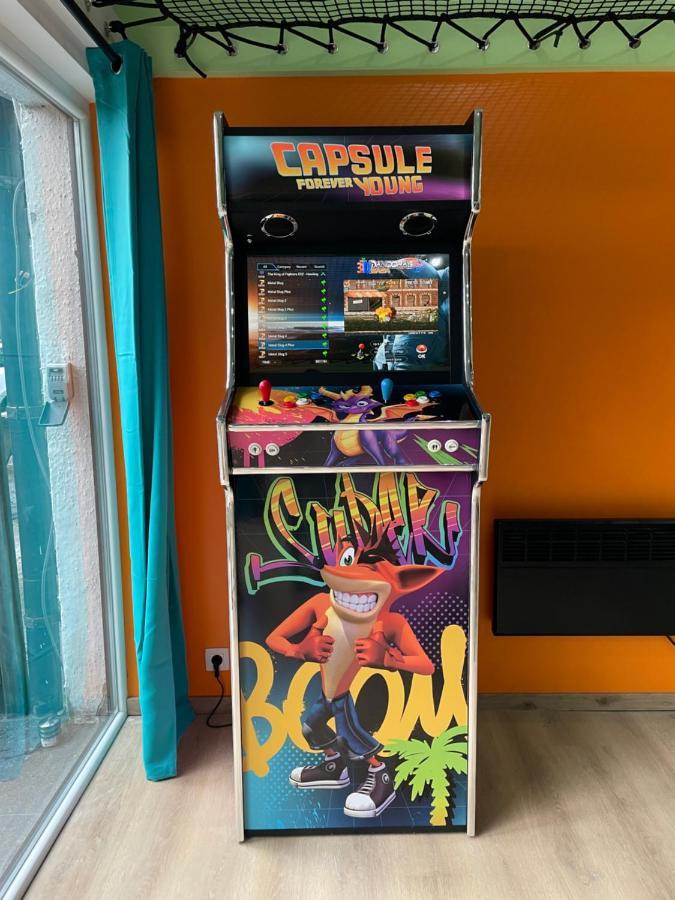 Hastiere-par-dela Capsule Forever Young - Jacuzzi - Sauna - Billard - Arcade De Jeux - Netflix & Home Cinema - Ping Pong מראה חיצוני תמונה
